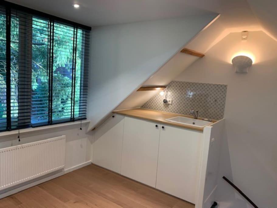 Private Garden House In