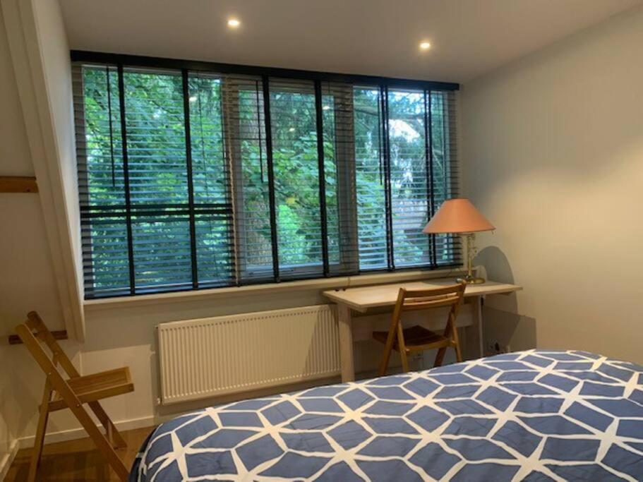 Private Garden House In Holiday home *